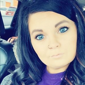 Meet your Posher, Celeste